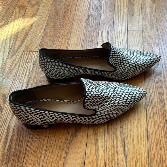 Tory Burch Pascal Pointy Toe Loafer In King Cobra - Picture 8 of 9